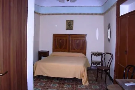 B&B Palace Piazza Armerina Couette-café